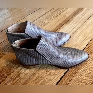 House of Harlow Ankle Boots